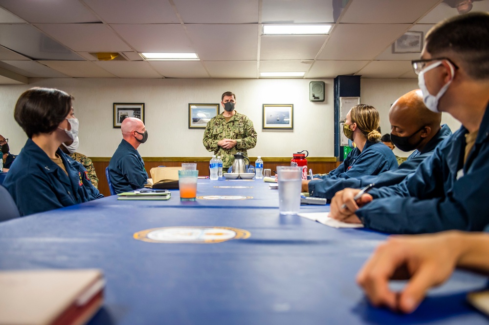 Commander, Expeditionary Strike Group 7 Visits USS Germantown (LSD 42)