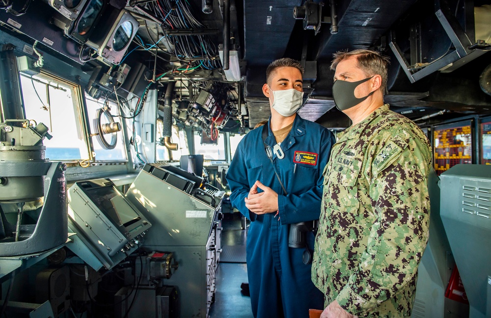 Commander, Expeditionary Strike Group 7 Visits USS Germantown (LSD 42)