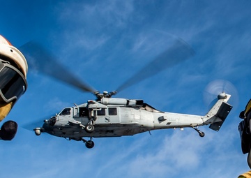 Commander, Expeditionary Strike Group 7 Visits USS Germantown (LSD 42)