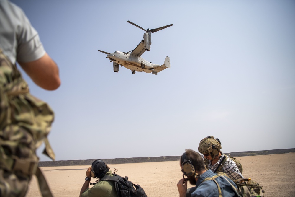 MV-22 Osprey flight helps conduct training over East Africa