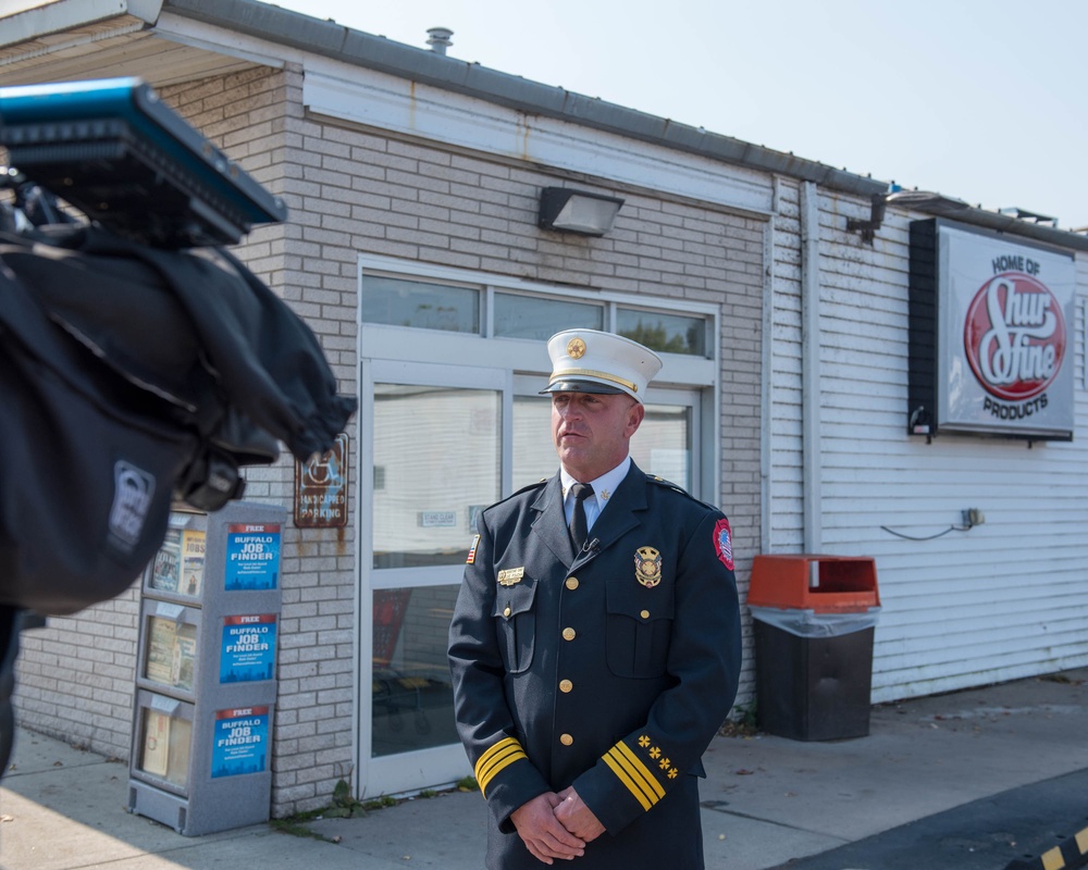 Niagara Falls ARS Fire Dept. shows gratitude to local business