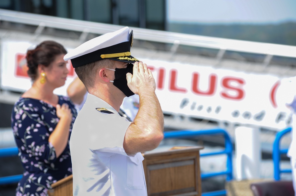 SUBASE New London Recognizes Gold Star Families