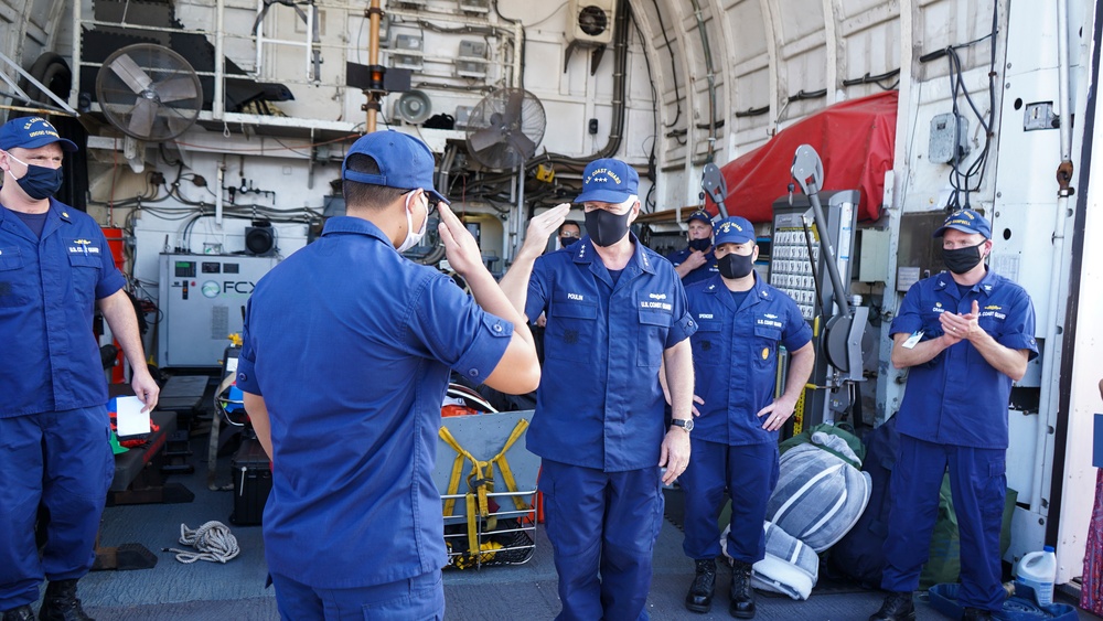 Commander U.S. Coast Guard Atlantic Area visits USCGC Campbell