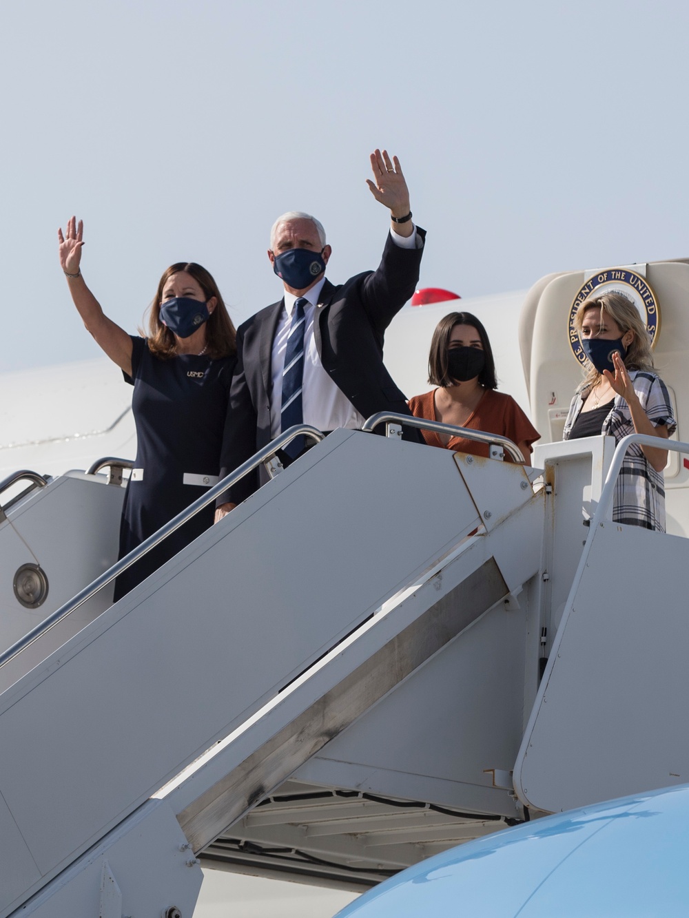 The Vice President arrives at MCAS Yuma