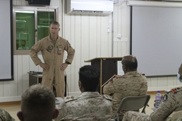 Task Force Spartan Demonstrate U.S. Aviation Operations to Kuwait Air Force