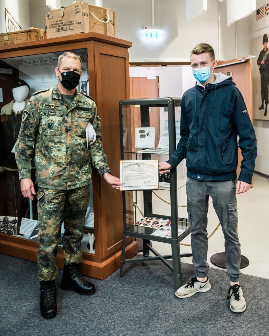 Local German recognized for returning lost dog tags