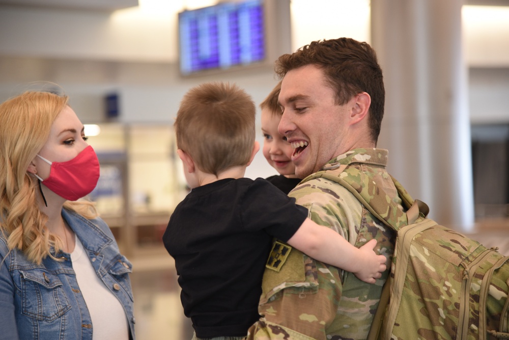 1-211th ARB Soldiers Return From Deployment