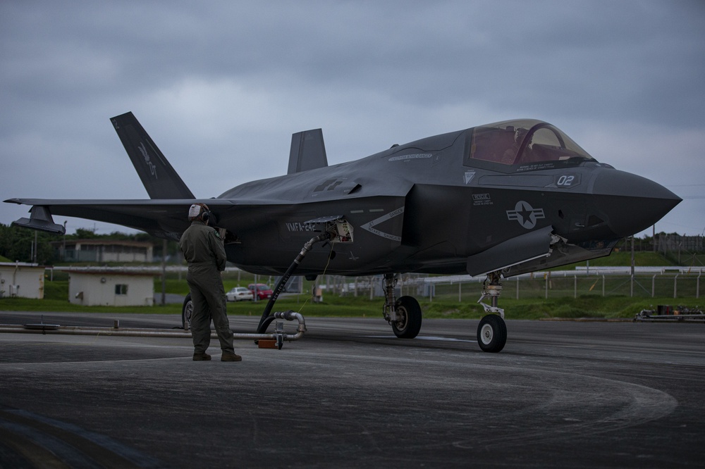 Refueling F-35B Lightning II aircraft