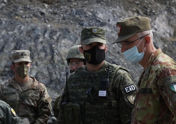 KFOR RC-E conducts joint demolition, observes KSF EOD certification