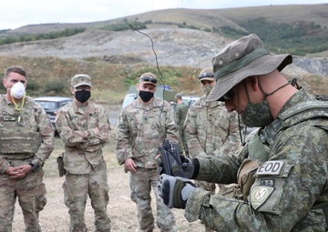 KFOR RC-E conducts joint demolition, observes KSF EOD certification