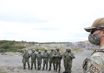 KFOR RC-E conducts joint demolition, observes KSF EOD certification