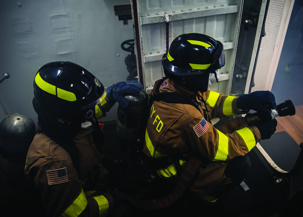 NAVSTA Rota Fire &amp; Emergency Services conduct drill aboard USS Porter (DDG 78)