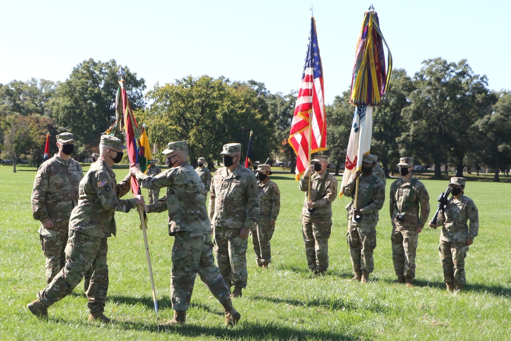 Rhodes succeeds Epperly as 29th Infantry Division commander