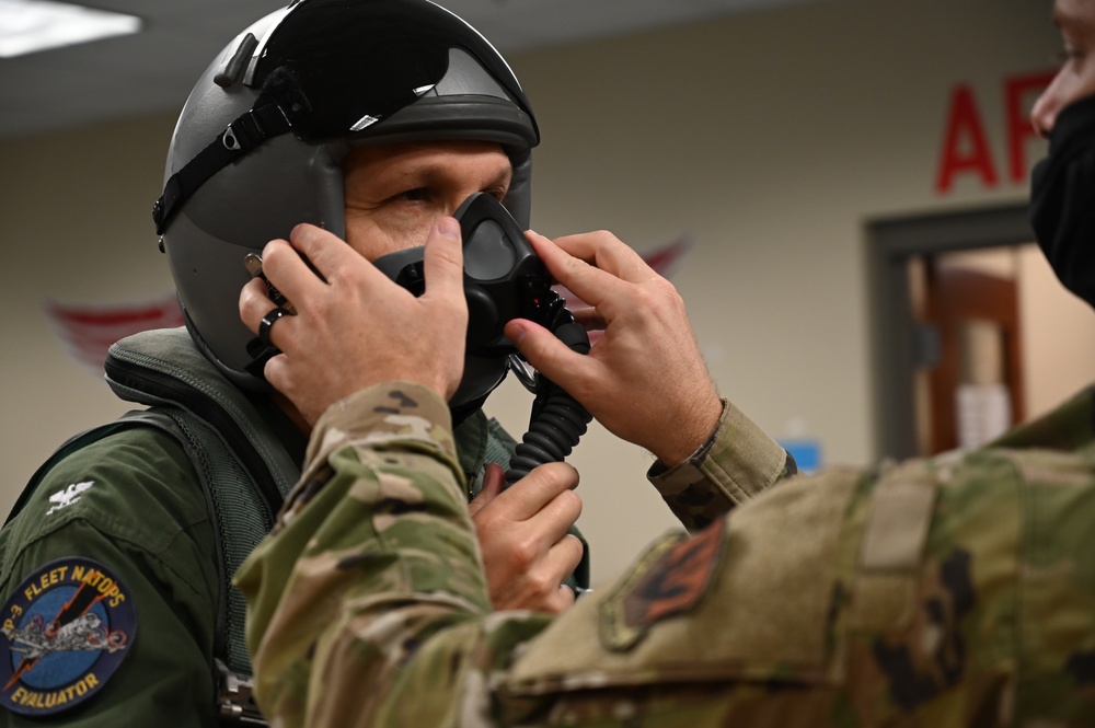 NAS Jax commanding officer takes first F-15 flight