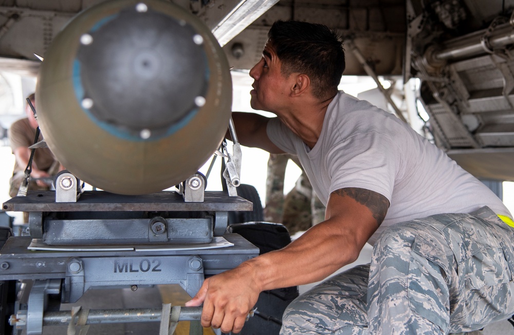 3rd quarter F-22 weapons load competition