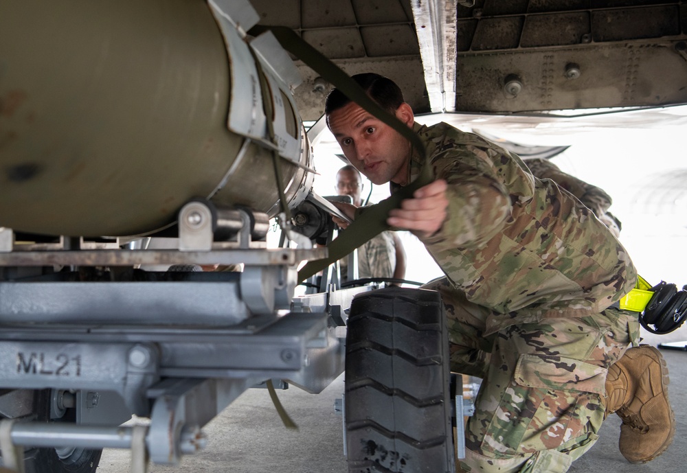 3rd quarter F-22 weapons load competition