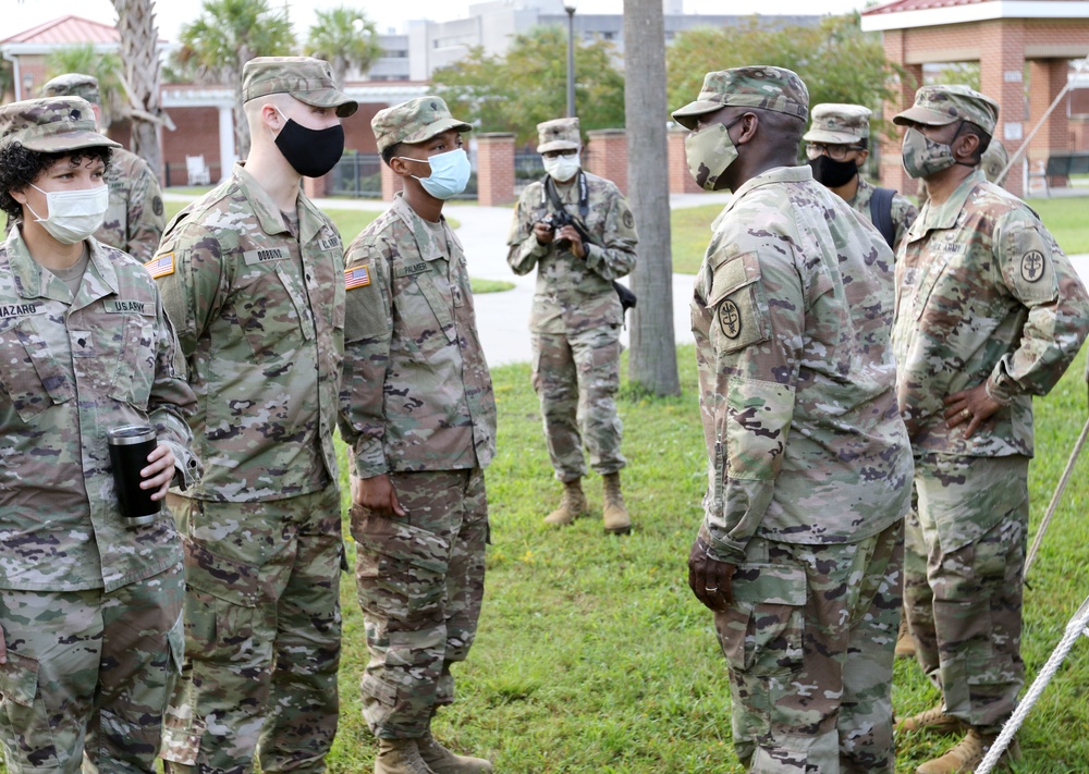 The Surgeon General of the Army, MEDCOM leadership, visits Winn ACH