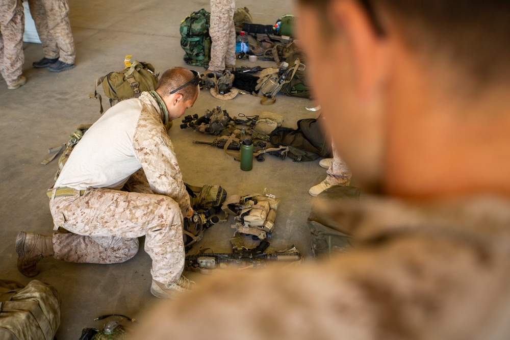 3d Reconnaissance Battalion Conducts Jump Operations During SLTE 1-21