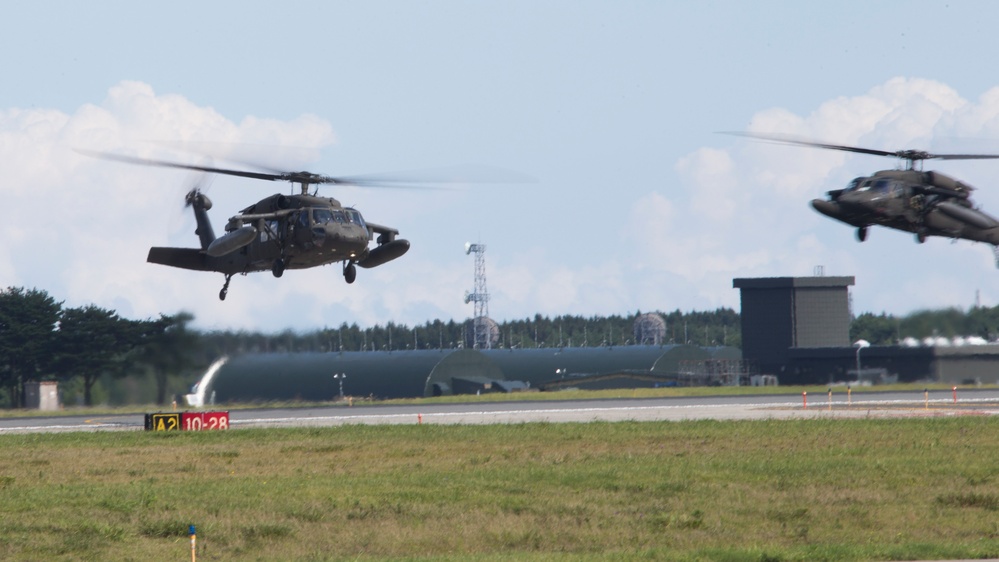 Joint FARP: US Marines, Army work together