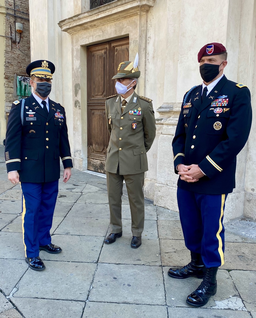 DVIDS - Images - Paratroopers join Italian state police for annual ...