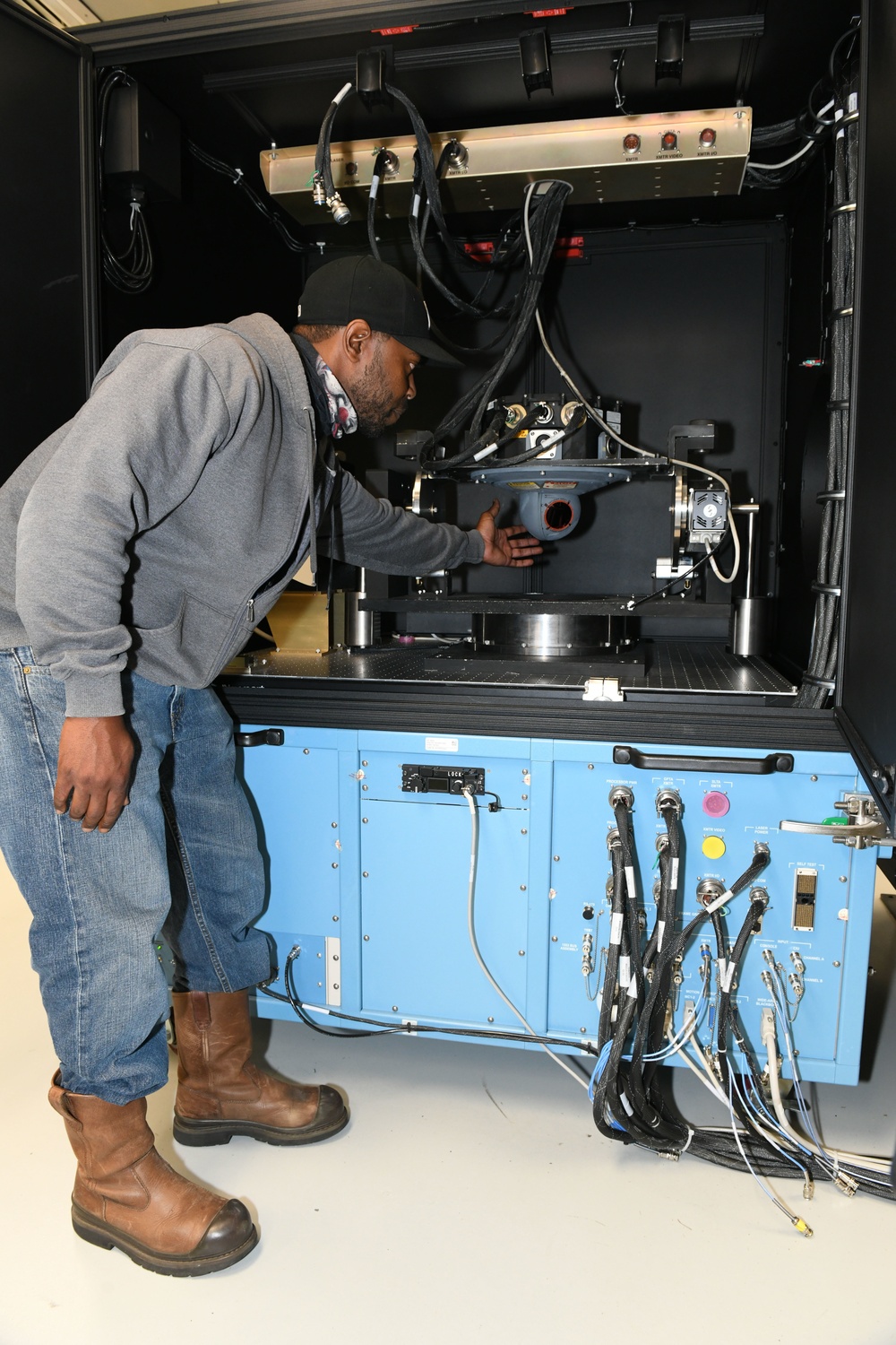 DVIDS - News - 566th EXMS Avionics and Instruments Flight keeps ...