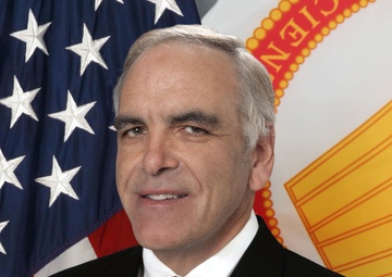 Lectureship pinnacle of senior scientist’s Army career