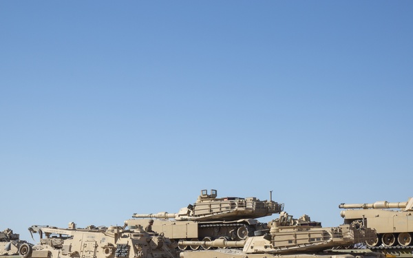 CLB1 and 1st TSB Marines engage in Railhead Operations Group class