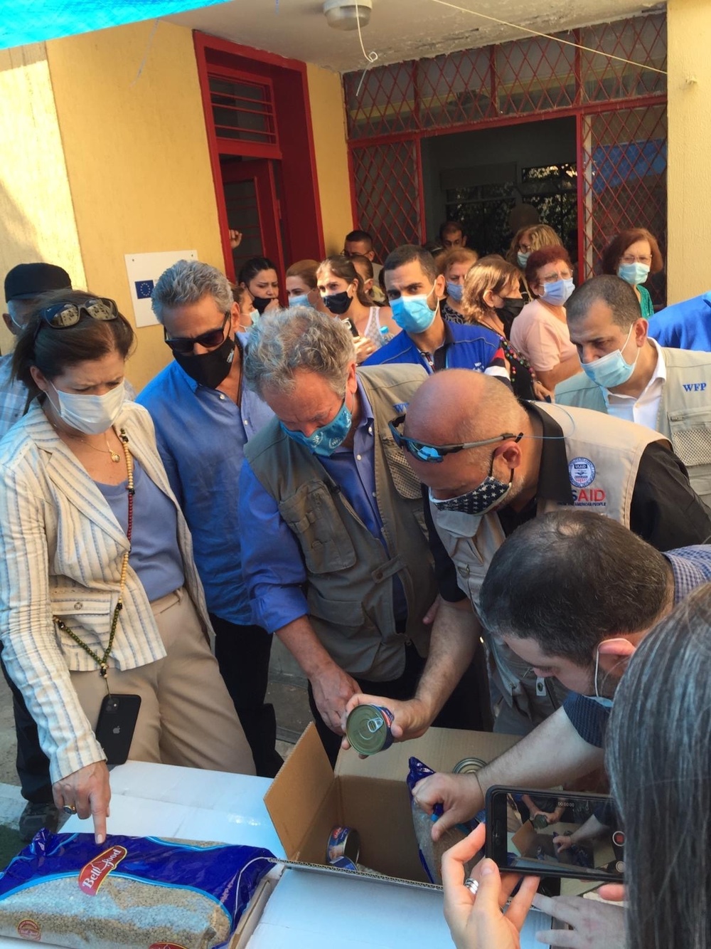 AAID John Barsa visits various areas in Beirut with WFP Director and U.S. Ambassador