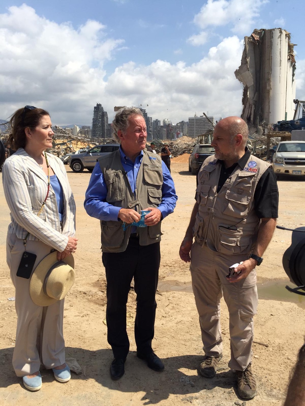 AAID John Barsa visits various areas in Beirut with WFP Director and U.S. Ambassador