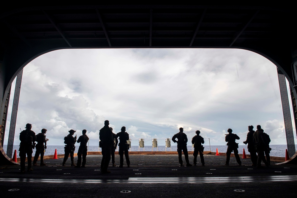 31st Marine Expeditionary Unit Conducts Live-Fire Training Aboard USS America (LHA)