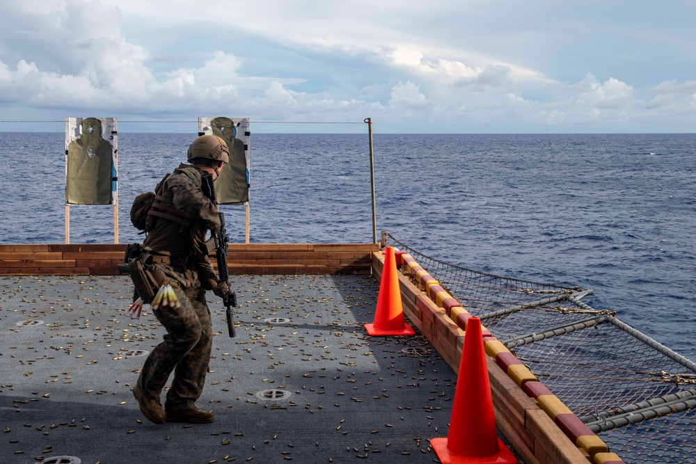 31st Marine Expeditionary Unit Conducts Live-Fire Training Aboard USS America (LHA)