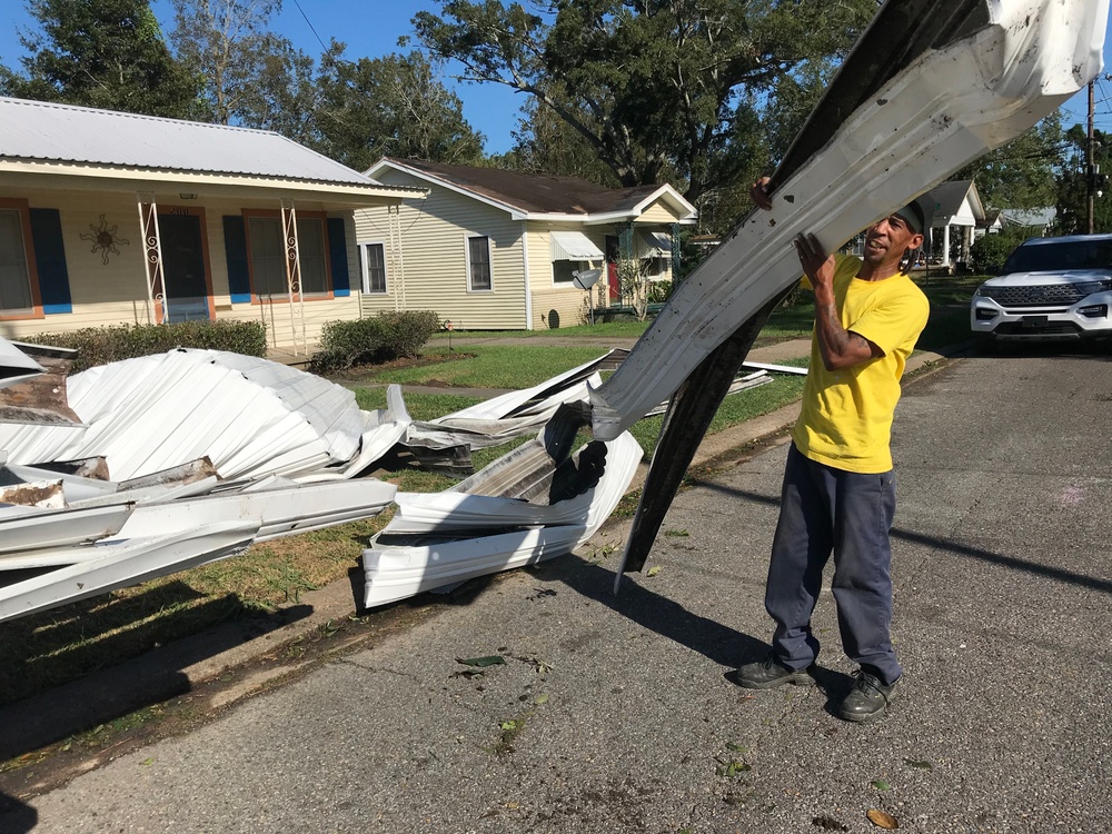Lafayette Parish Begins Hurricane Clean Up