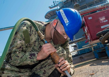 GHWB Sailor Needle Guns A Padeye