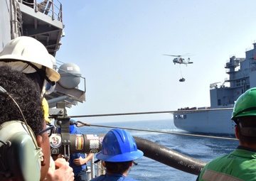 USS PHILIPPINE SEA VERTREP/RAS WITH USNS MATTHEW PERRY