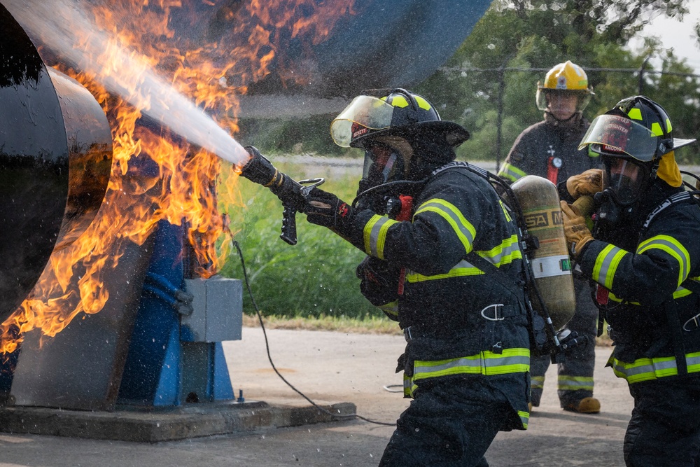177th firefighters conduct aircraft fire training