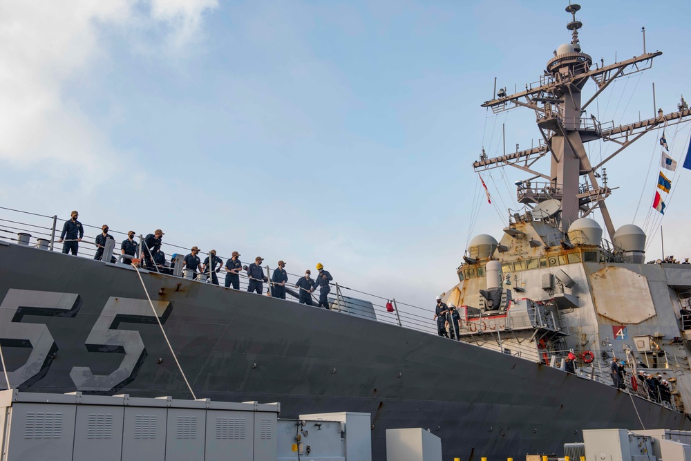USS Stout (DDG 55) Returns to Naval Station Norfolk