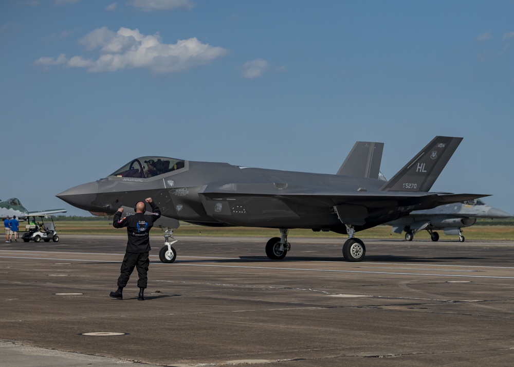 F-35A Lightning ll Demonstration Team performs at 2020 Wings Over Houston Airshow