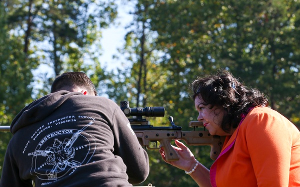 Her Majesty’s Ambassador Visits Quantico