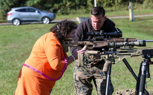 Her Majesty’s Ambassador Visits Quantico