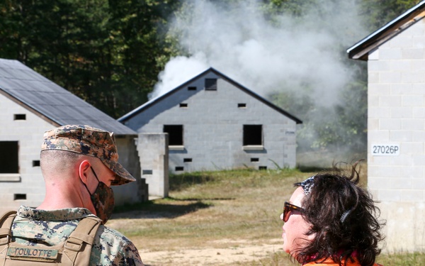 Her Majesty’s Ambassador Visits Quantico