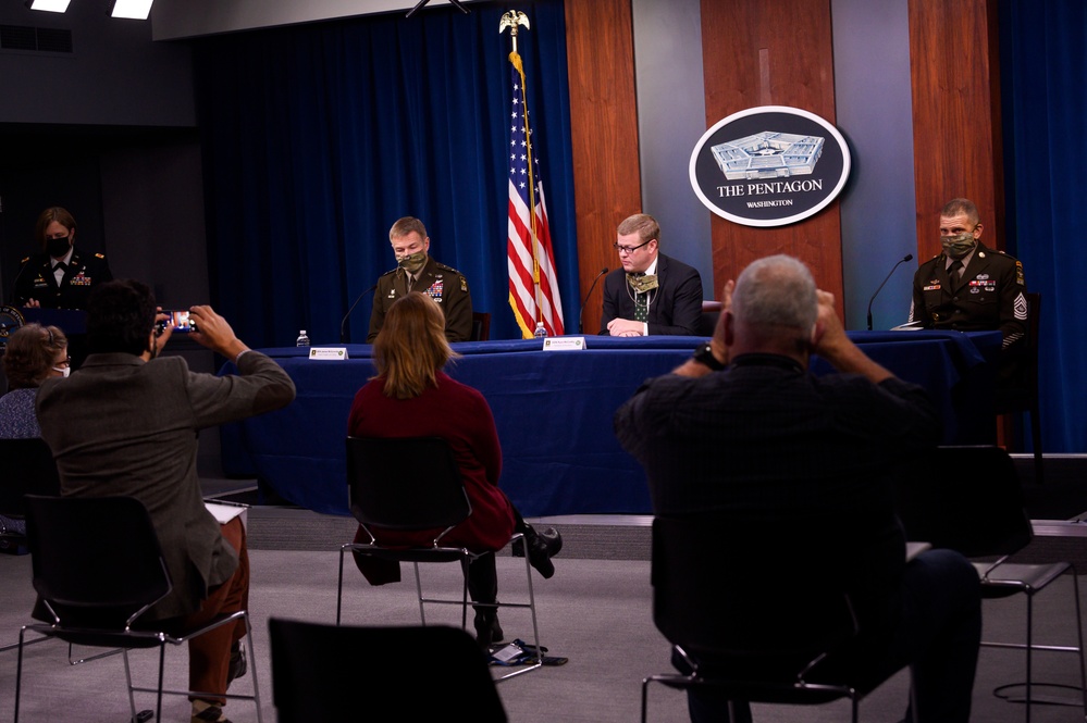 Army Leaders Hold Media Briefing at Pentagon