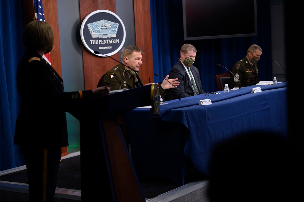 Army Leaders Hold Media Briefing at Pentagon
