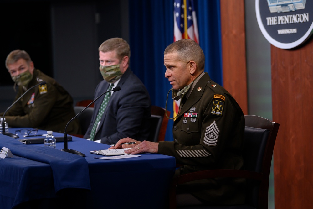 Army Leaders Hold Media Briefing at Pentagon