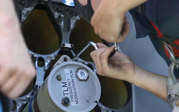 Iwo Jima Conducts SWATT Off the Coast of Virginia