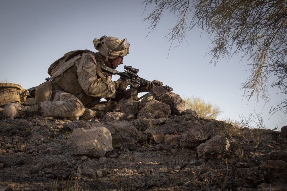 U.S. Marines participate in an insertion and extraction scenario