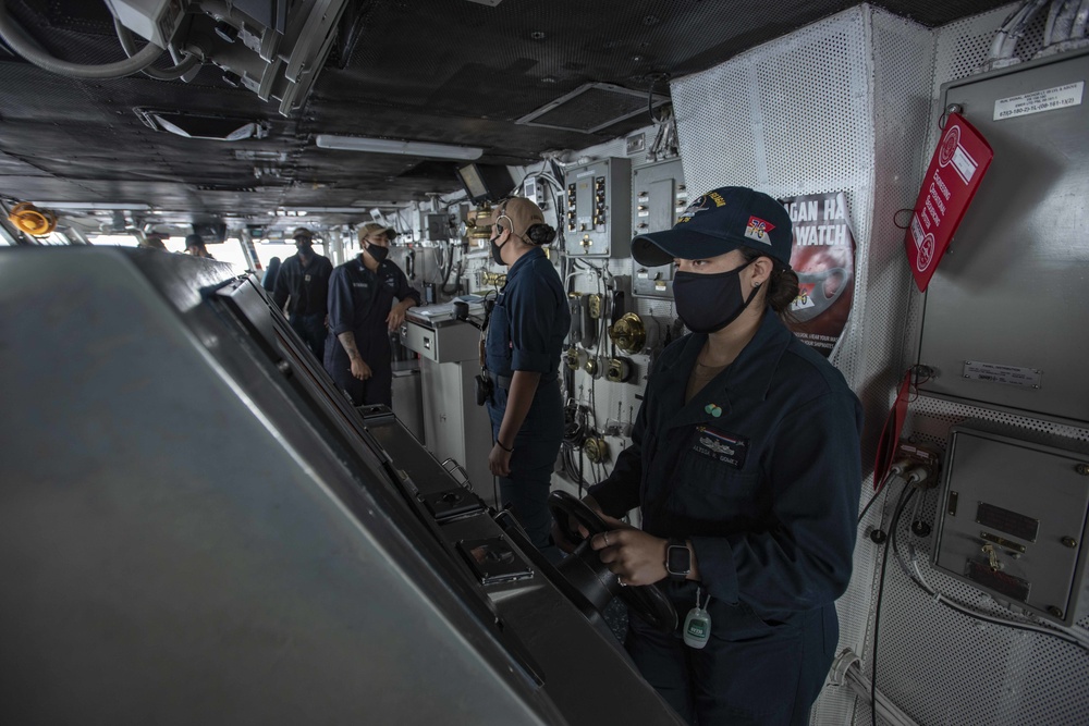 USS Ronald Reagan (CVN 76) Bridge Team