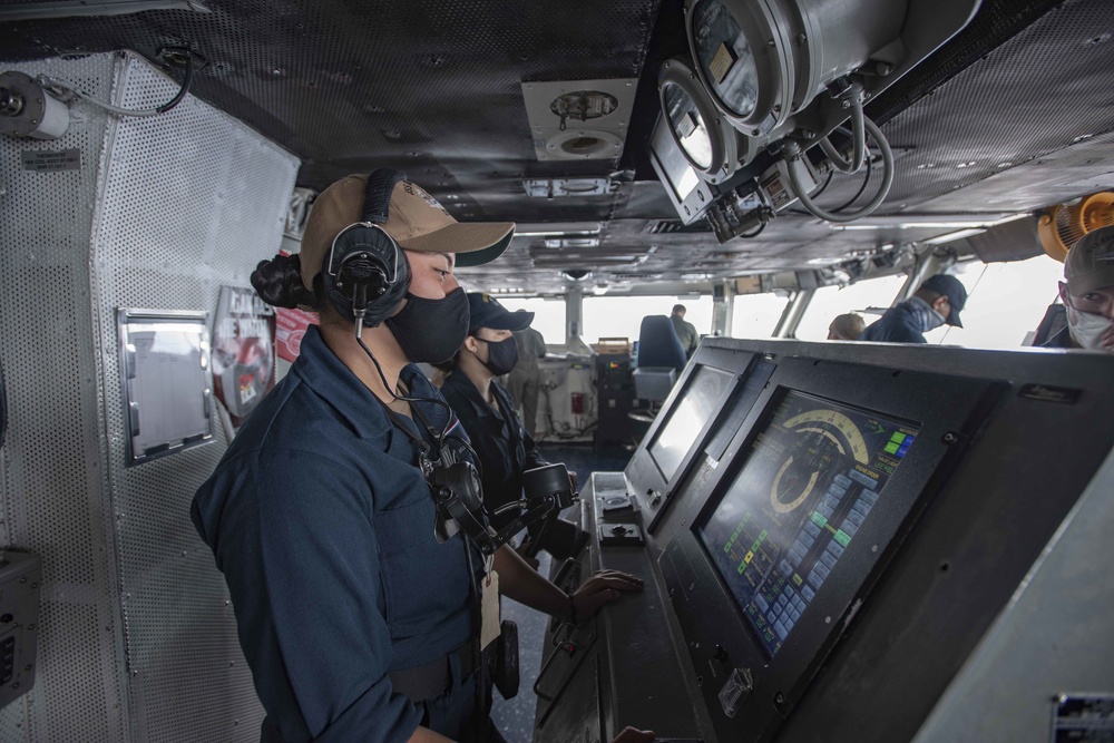 USS Ronald Reagan (CVN 76) Bridge Team