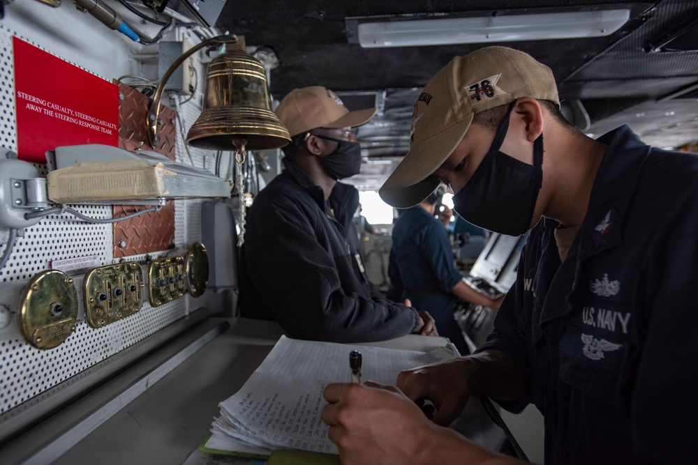 USS Ronald Reagan (CVN 76) Bridge Team