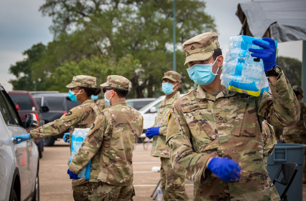 Texas Guardsmen satisfy thirst for Lake Jackson