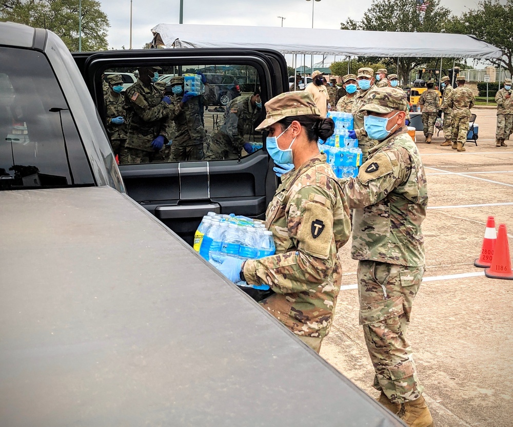 Texas Guardsmen satisfy thirst for Lake Jackson